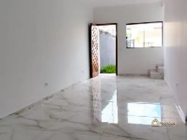 Sobrado com 84m² 3 quartos e 1 banheiro, à venda, no bairro Umbará em Curitiba
