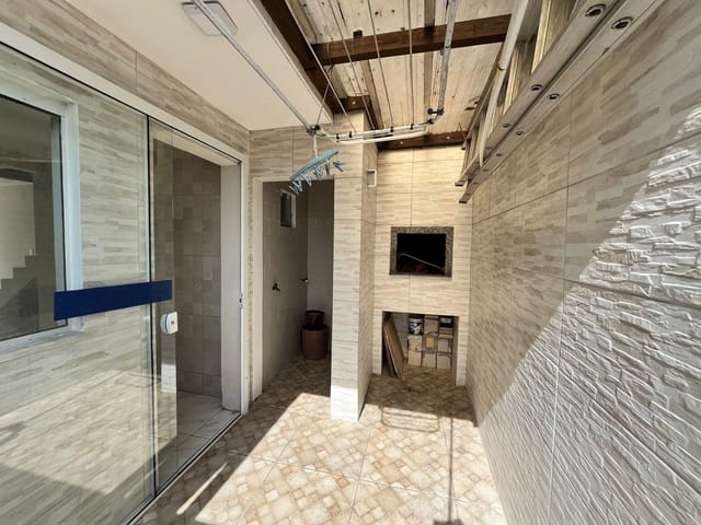 Casa com 58m² 3 quartos e 4 banheiros, à venda, no bairro Ingleses do Rio Vermelho em Florianópolis