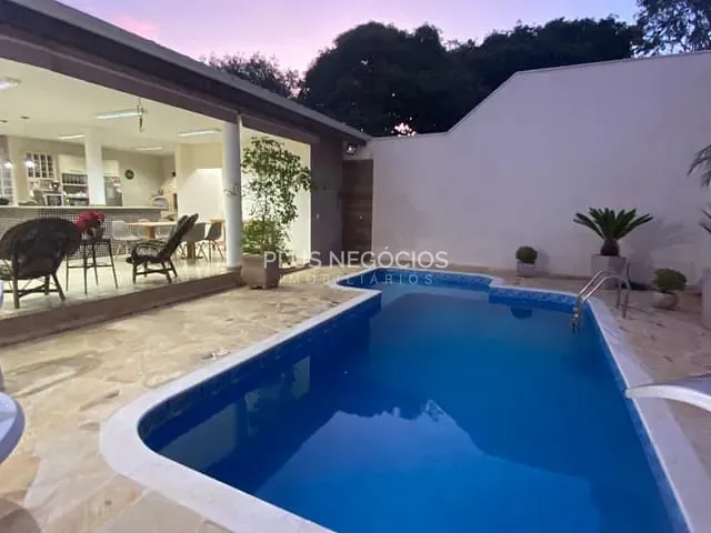 Casa com 500m² 3 quartos e 5 banheiros, à venda, no bairro Centro em Votorantim