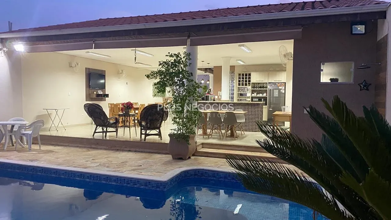 Casa, 3 quartos, 400 m² - Foto 1