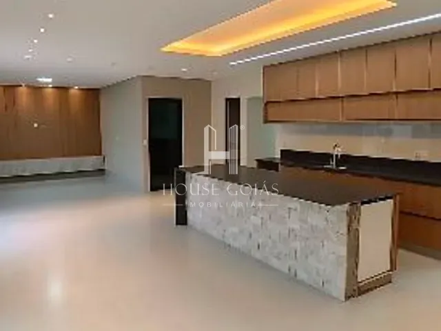 Sobrado com 520m² 4 quartos e 4 banheiros, à venda, no bairro Setor Faiçalville em Goiânia