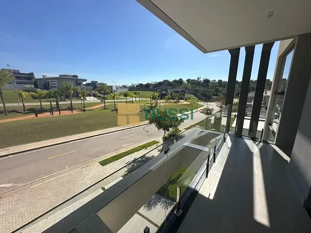 Sobrado com 530m² 4 quartos e 5 banheiros, à venda ou para alugar, no bairro Condomínio Residencial Alphaville em São José dos Campos