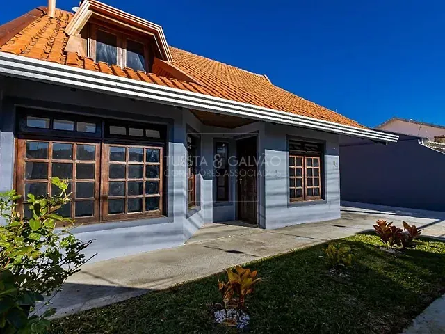 Sobrado com 236m² 3 quartos e 3 banheiros, à venda, no bairro Santa Quitéria em Curitiba