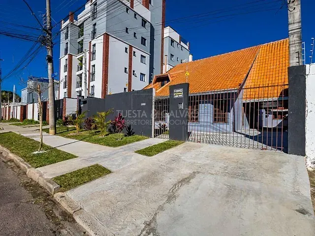 Sobrado com 236m² 3 quartos e 3 banheiros, à venda, no bairro Santa Quitéria em Curitiba