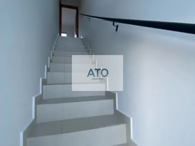 Sobrado 2 quartos e 1 banheiro, à venda, no bairro Universitário em Tijucas