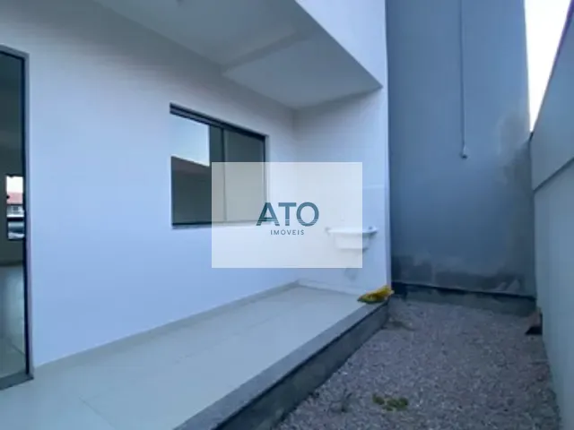 Sobrado 2 quartos e 1 banheiro, à venda, no bairro Universitário em Tijucas