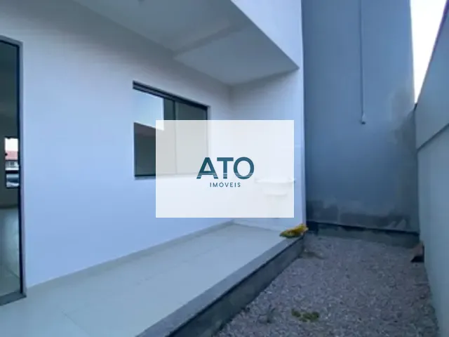 Sobrado 2 quartos e 1 banheiro, à venda, no bairro Universitário em Tijucas