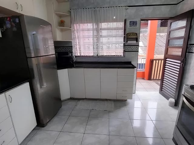 Sobrado 6 quartos e 4 banheiros, à venda, no bairro Parque João Ramalho em Santo André