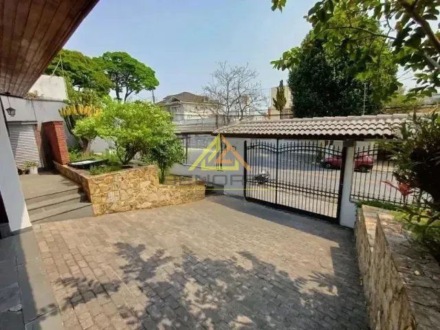 Sobrado com 560m² 5 quartos e 5 banheiros, à venda, no bairro Jardim São Bento em São Paulo