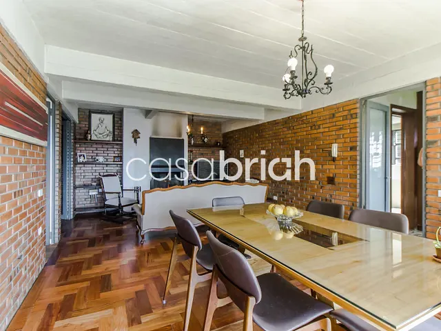 Sobrado com 650m² 4 quartos e 4 banheiros, à venda, no bairro Ideal em Novo Hamburgo