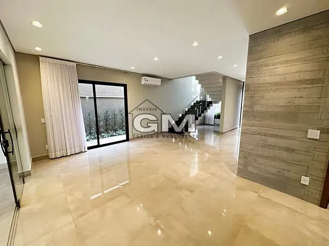Casa com 374m² 3 quartos e 5 banheiros, à venda, no bairro Residencial Alto do Castelo em Ribeirão Preto