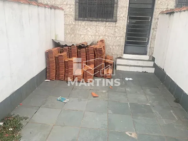 Sobrado 2 quartos e 1 banheiro, para alugar, no bairro Jardim Suína em Taboão da Serra