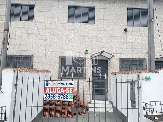 Sobrado 2 quartos e 1 banheiro, para alugar, no bairro Jardim Suína em Taboão da Serra