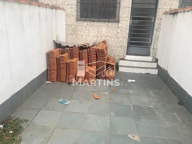 Sobrado 2 quartos e 1 banheiro, para alugar, no bairro Jardim Suína em Taboão da Serra