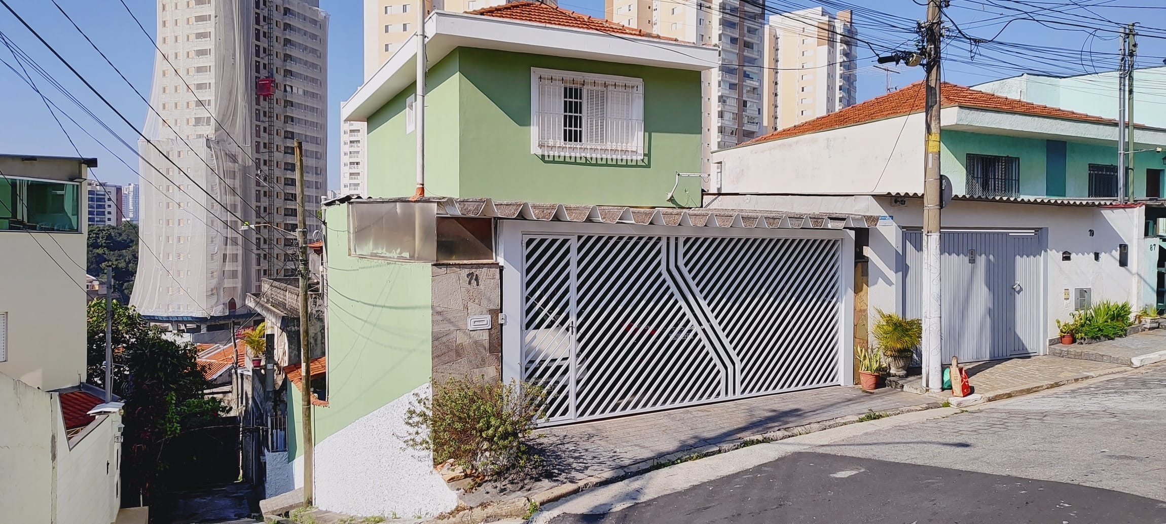 2 CASAS PELO PREÇO DE 1 - OPORTUNIDADE