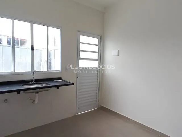 Sobrado com 70m² 2 quartos e 1 banheiro, à venda, no bairro Jardim Rubi em Sorocaba