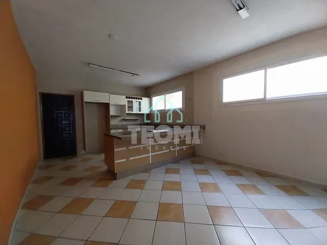 Sobrado com 280m² 4 quartos e 3 banheiros, à venda, no bairro Centro em Taubaté