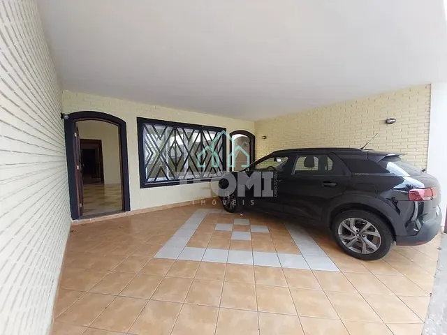 Sobrado com 280m² 4 quartos e 3 banheiros, à venda, no bairro Centro em Taubaté