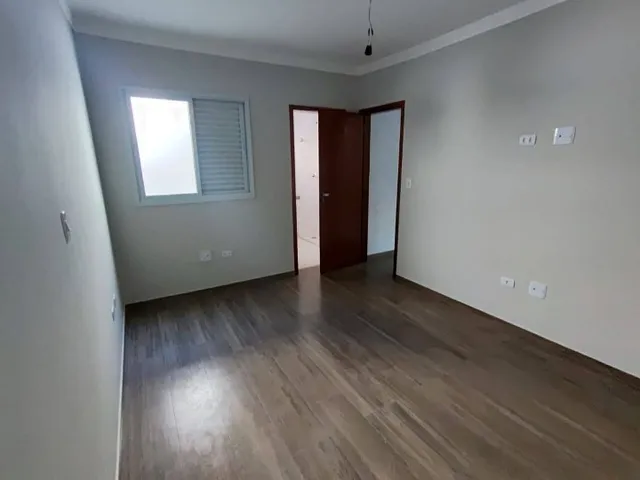 Sobrado 3 quartos e 4 banheiros, à venda, no bairro Vila Scarpelli em Santo André