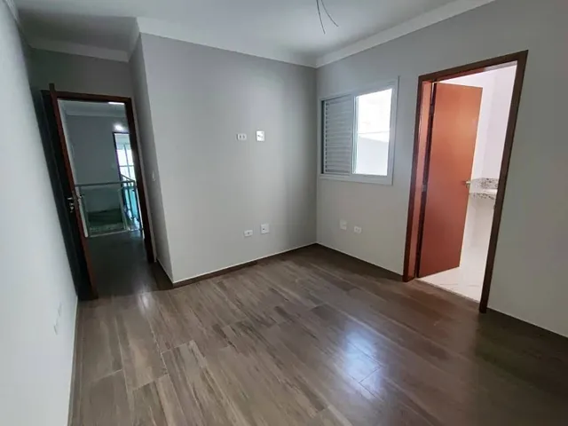 Sobrado 3 quartos e 4 banheiros, à venda, no bairro Vila Scarpelli em Santo André
