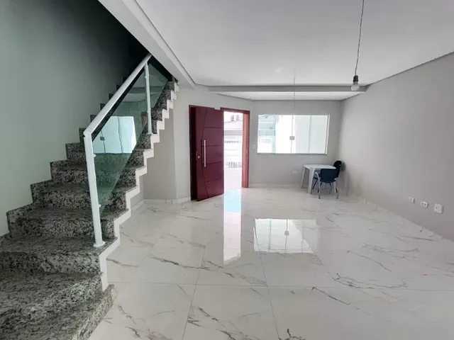 Sobrado 3 quartos e 4 banheiros, à venda, no bairro Vila Scarpelli em Santo André