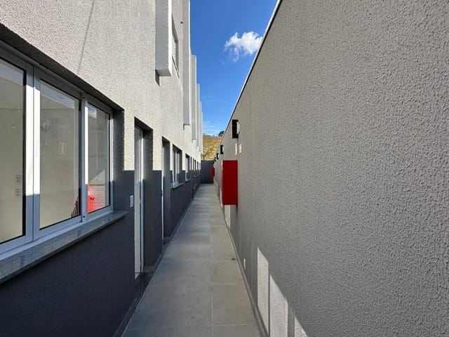 Apartamento 2 quartos e 1 banheiro, à venda ou para alugar, no bairro Manacás em Extrema
