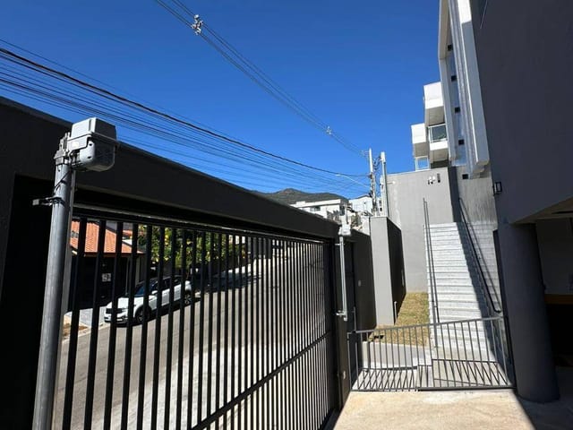 Apartamento 2 quartos e 1 banheiro, à venda ou para alugar, no bairro Manacás em Extrema