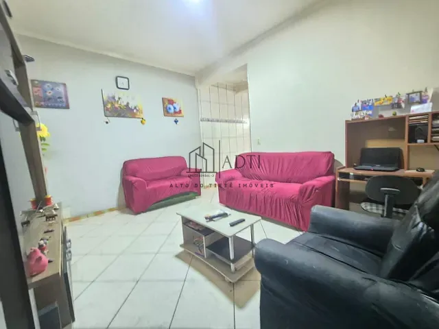 Sobrado com 132m² 3 quartos e 2 banheiros, à venda, no bairro Jundiapeba em Mogi das Cruzes