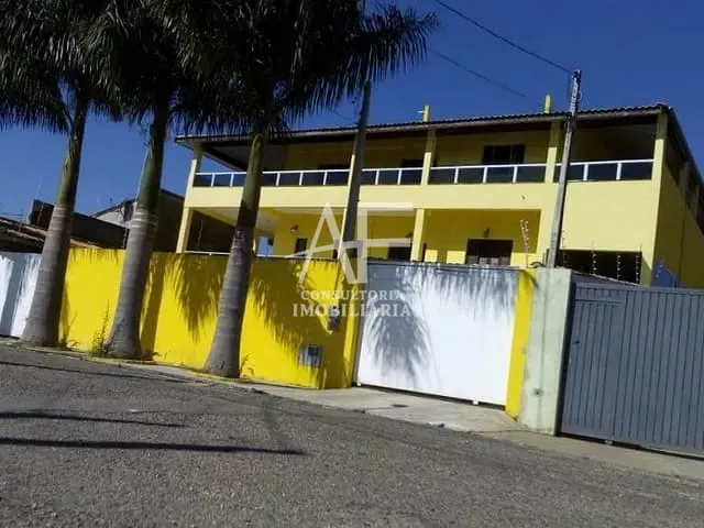 Sobrado com 1185m² 8 quartos e 3 banheiros, à venda, no bairro São Gonçalo em Taubaté