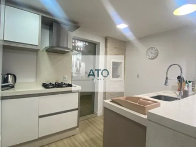 Sobrado 2 quartos e 1 banheiro, à venda, no bairro Praça em Tijucas