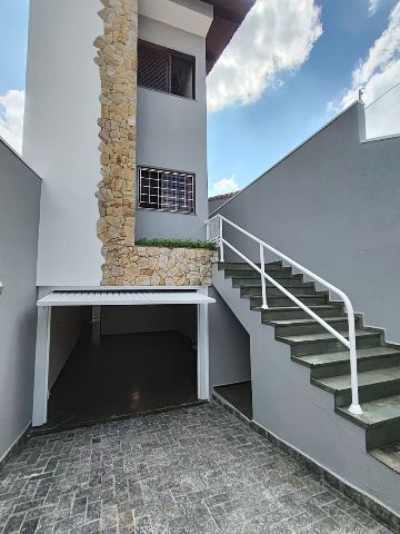 Sobrado com 202m² 3 quartos e 4 banheiros, para alugar, no bairro Vila Floresta em Santo André