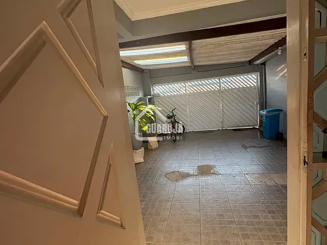 Sobrado 2 quartos e 3 banheiros, à venda, no bairro Vila Alice (Vicente de Carvalho) em Guarujá