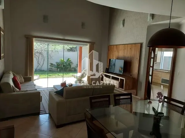 Sobrado com 250m² 3 quartos e 3 banheiros, para alugar, no bairro Parque Residencial Villa dos Inglezes em Sorocaba
