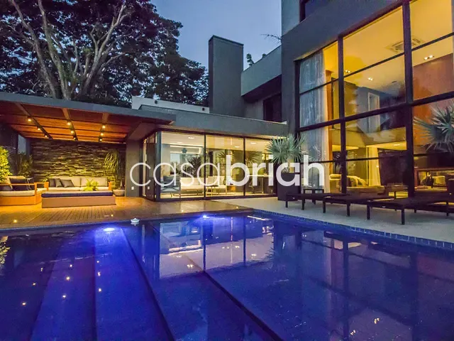 Sobrado com 1295m² 4 quartos e 6 banheiros, à venda, no bairro Boa Vista em Novo Hamburgo