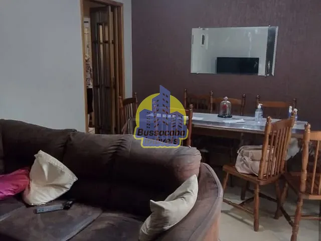 Sobrado com 250m² 4 quartos e 2 banheiros, à venda, no bairro Umuarama em Osasco