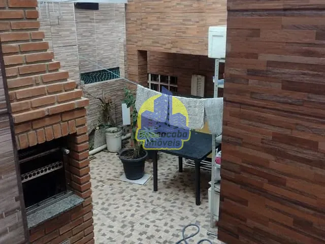 Sobrado com 250m² 4 quartos e 2 banheiros, à venda, no bairro Umuarama em Osasco