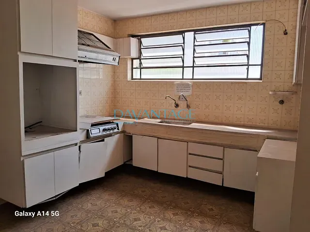 Sobrado com 250m², para alugar, no bairro Perdizes em São Paulo