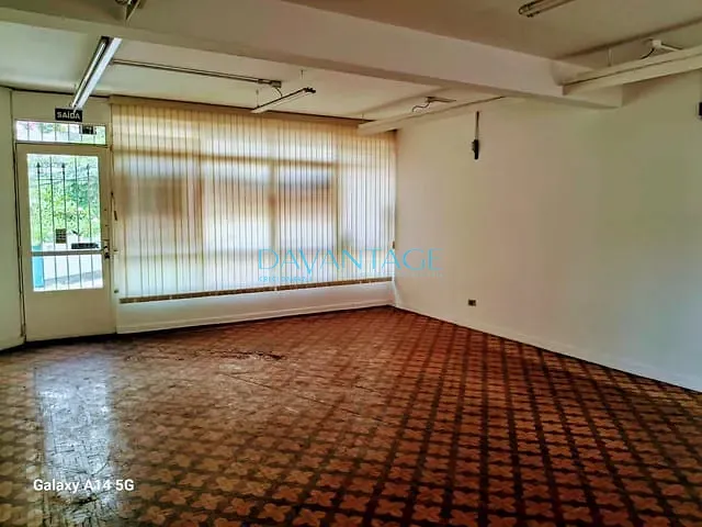 Sobrado com 250m², para alugar, no bairro Perdizes em São Paulo