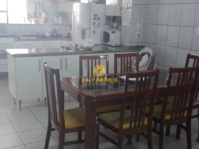 Sobrado com 163m² 4 quartos e 2 banheiros, à venda, no bairro Olímpico em São Caetano do Sul