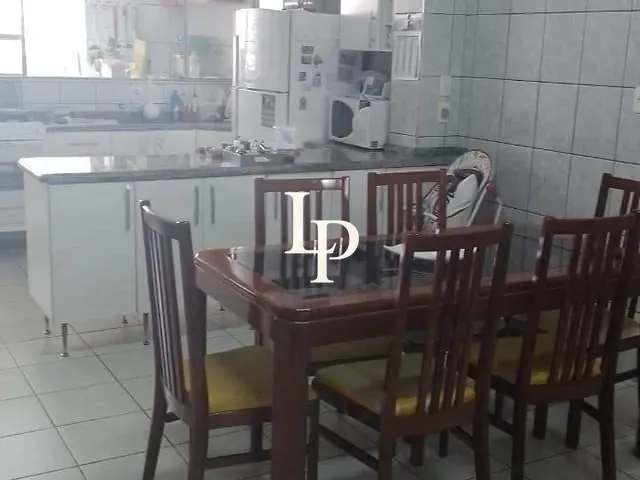 Sobrado com 163m² 4 quartos e 2 banheiros, à venda, no bairro Olímpico em São Caetano do Sul