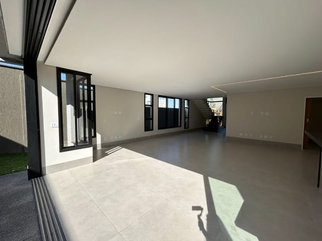 Foto do Sobrado - Sobrado com 3 dormitórios à venda, 224 m² por R$ 1.897.000,00 - Jardins Capri - Senador Canedo/GO | Portfolio Imóveis