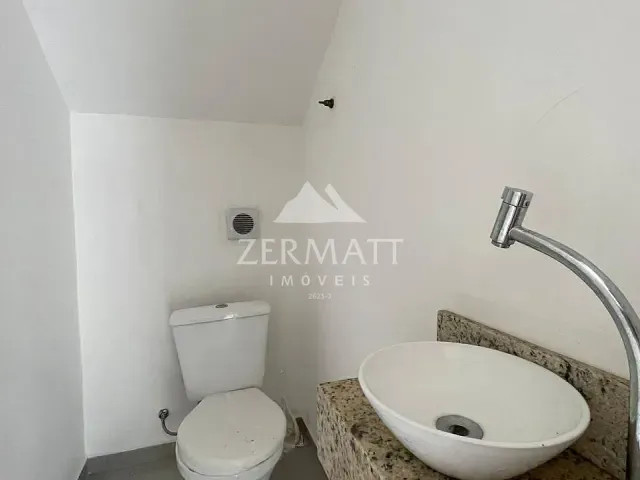 Sobrado 2 quartos e 2 banheiros, para alugar, no bairro Boa Vista em Blumenau