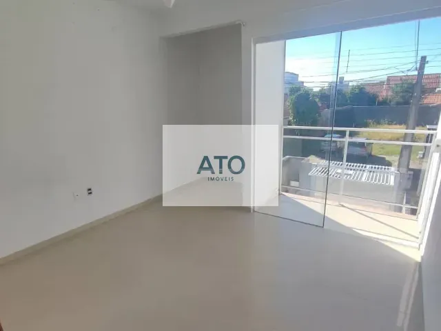 Sobrado 2 quartos e 1 banheiro, para alugar, no bairro Centro em Tijucas