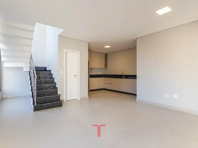 Casa com 95m² 3 quartos e 3 banheiros, à venda, no bairro São Braz em Curitiba