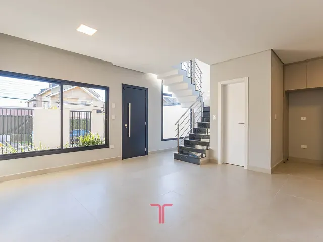 Casa com 95m² 3 quartos e 3 banheiros, à venda ou para alugar, no bairro São Braz em Curitiba