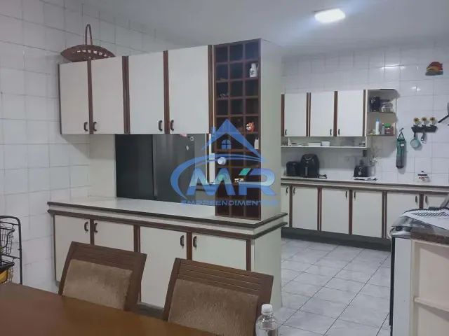 Sobrado com 126m² 3 quartos e 5 banheiros, à venda, no bairro Parque Boturussu em São Paulo