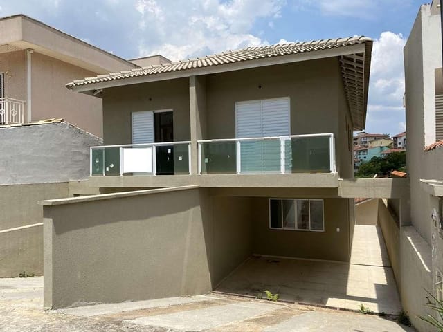 Sobrado com 119m² 3 quartos e 2 banheiros, à venda, no bairro Jardim Rio das Pedras em Cotia