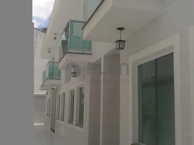 Sobrado 3 quartos e 3 banheiros, à venda, no bairro Jardim Leonor Mendes de Barros em São Paulo