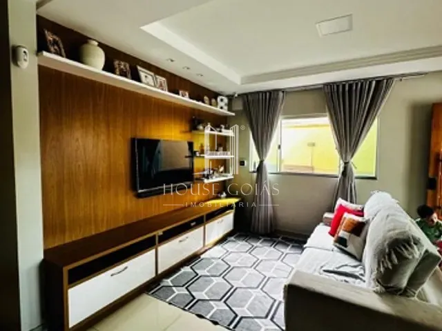 Sobrado com 258m² 3 quartos e 2 banheiros, à venda, no bairro Moinho dos Ventos em Goiânia
