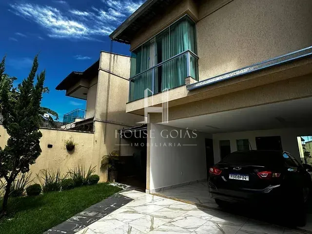 Sobrado com 258m² 3 quartos e 2 banheiros, à venda, no bairro Moinho dos Ventos em Goiânia